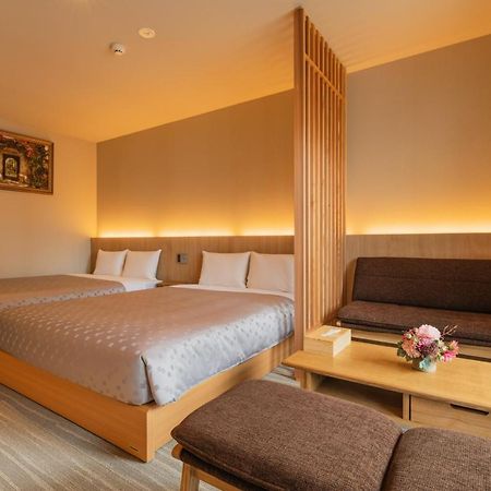 Grand Base Fukuoka Tenjin Ngoại thất bức ảnh